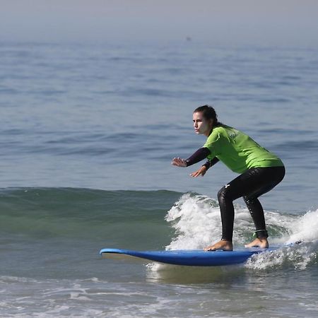 Getwet Surfcamp II Pansiyon Costa da Caparica Dış mekan fotoğraf